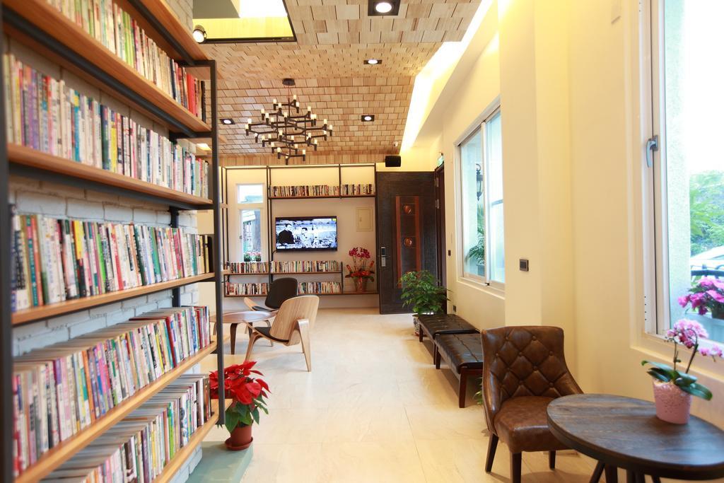 坡岸邊民宿 Hualien City Exterior photo
