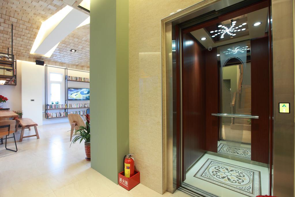 坡岸邊民宿 Hualien City Exterior photo